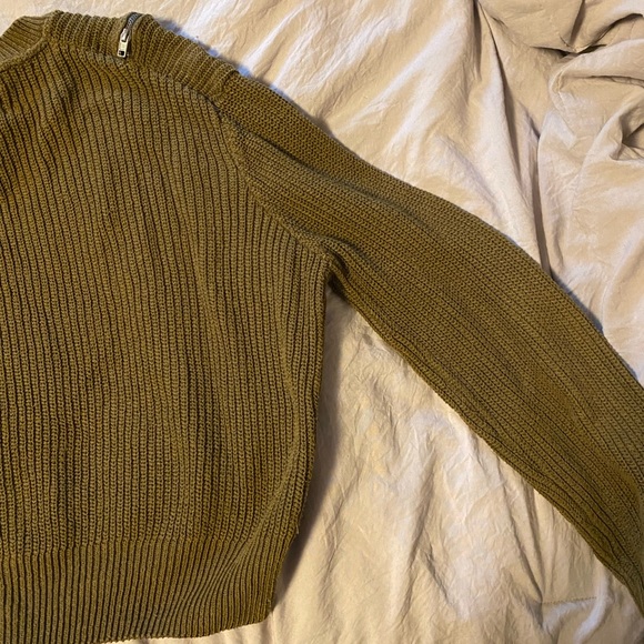 Army green sweater - Picture 7 of 7